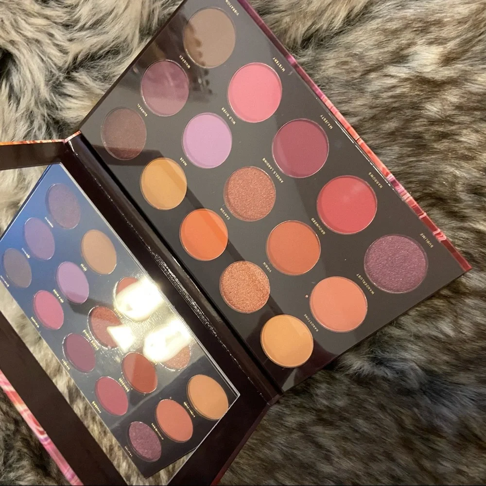 COPY - Hipdot Zion Eyeshadow Palette